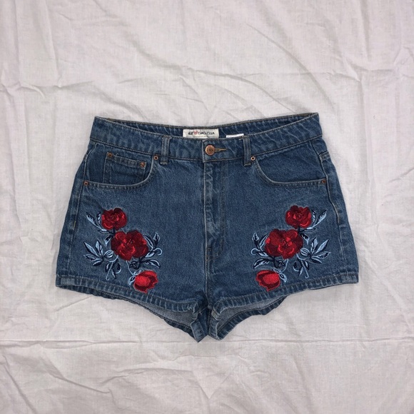 H&M x Coachella Floral Embroidered Festival Shorts - Picture 1 of 4